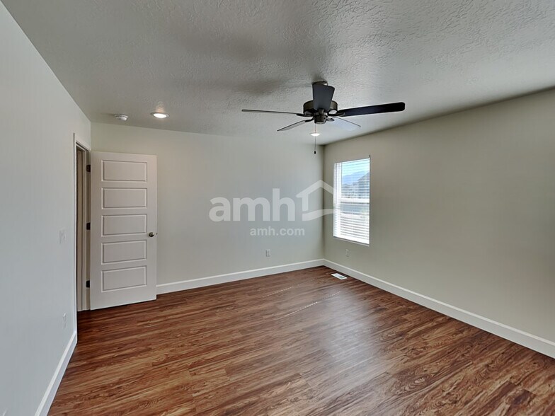 Building Photo - 1339 White St