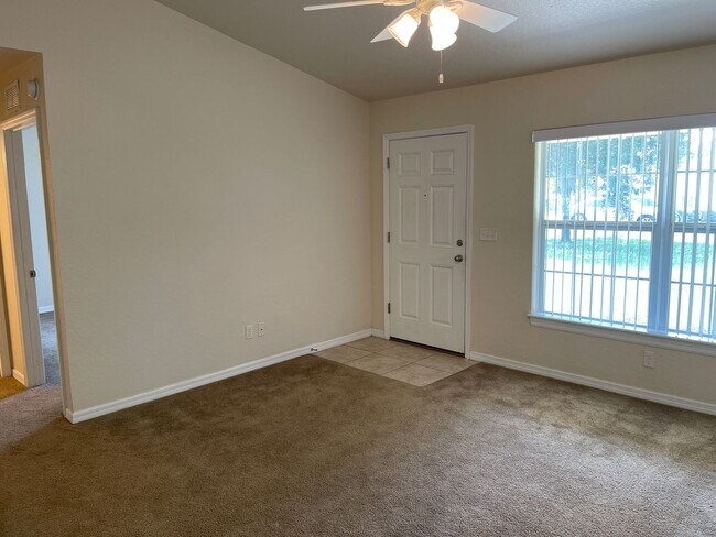Building Photo - 8130 Juniper Rd