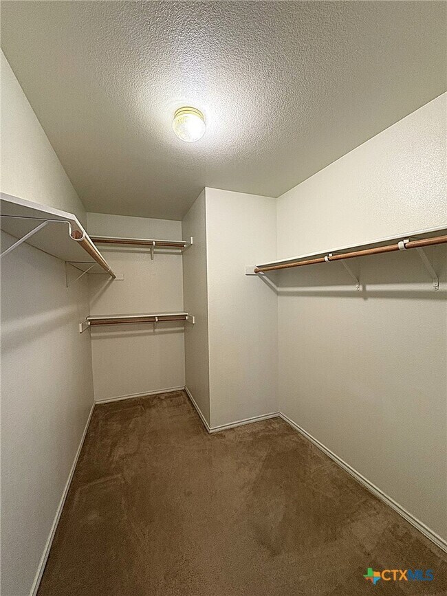 Building Photo - 1117 Katelyn Cir