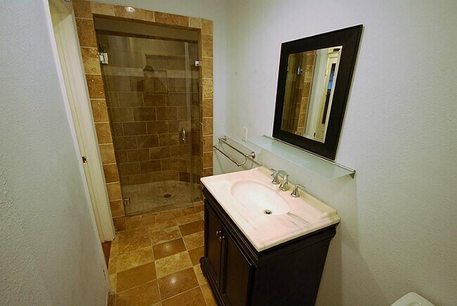 Building Photo - 986 Chamboard Ln