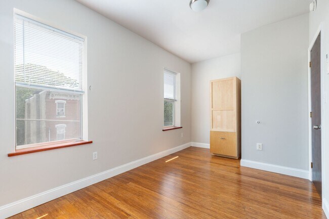 Building Photo - 3803 Haverford Ave