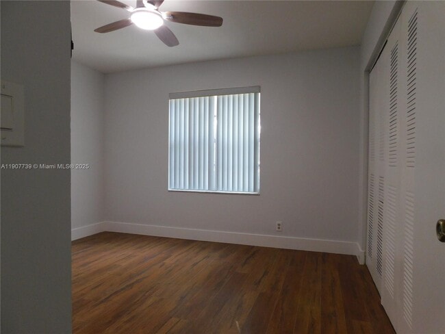 Building Photo - 2851 River Run Cir W