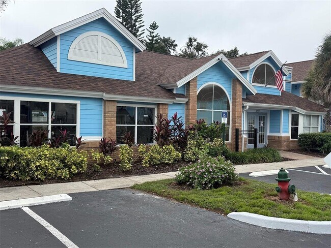 Building Photo - 2745 N Poinciana Blvd