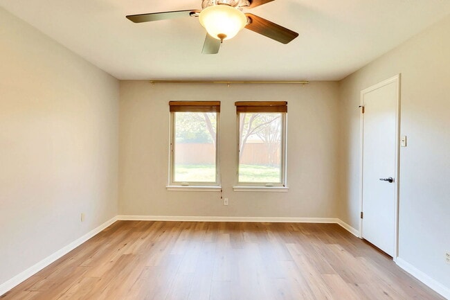 Building Photo - 5309 Beckett Cir