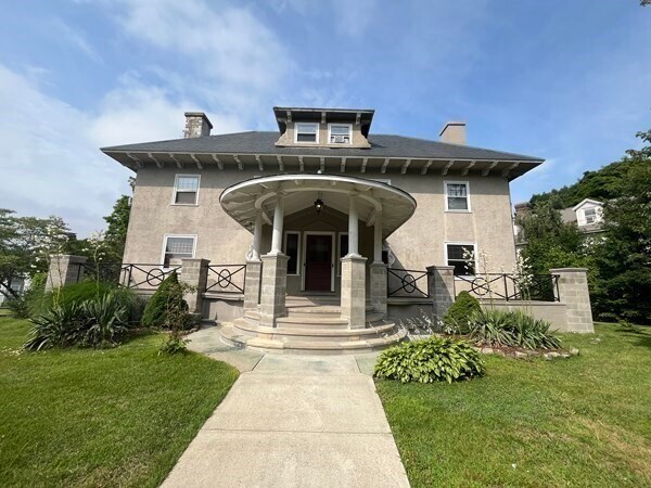 Primary Photo - 700 Franklin St
