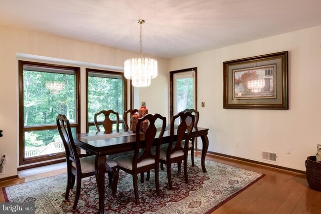 Building Photo - 1185 Great Oak Ct