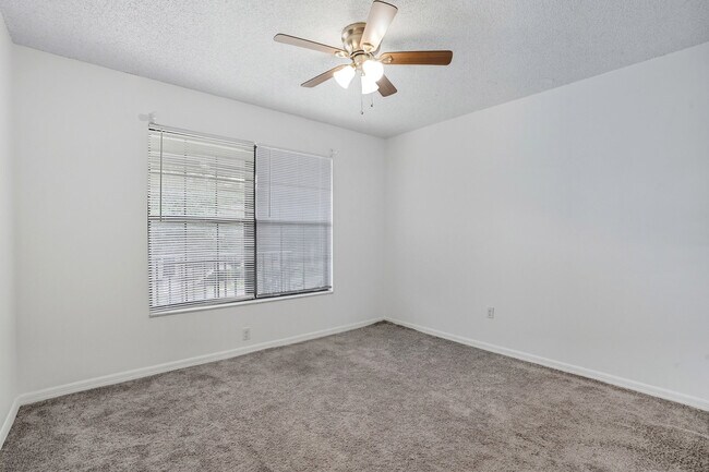 Building Photo - 5361 Treetops Dr