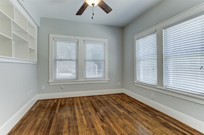 Building Photo - 2417 Huldy St