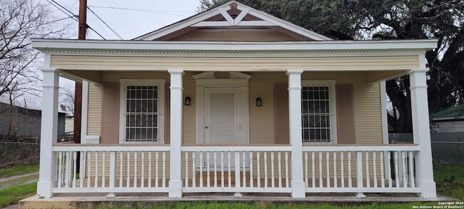 Building Photo - 2008 S Olive St