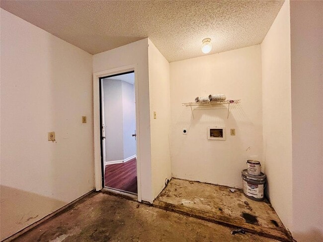 Building Photo - 8905 Schick Rd