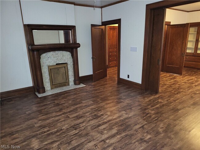 Building Photo - 3801 Lincoln Ave