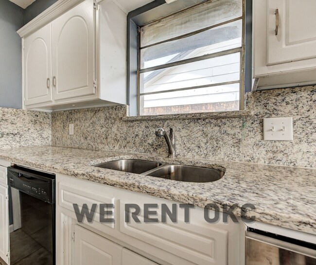 Building Photo - 11308 Bel Air Pl