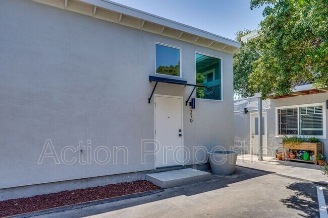 Building Photo - 370 Camille Ct