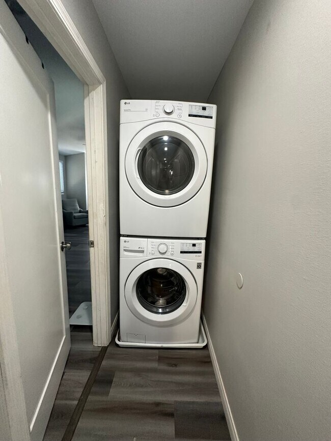 Building Photo - Inviting 3-Bedroom | 2-Bathroom Home in National City