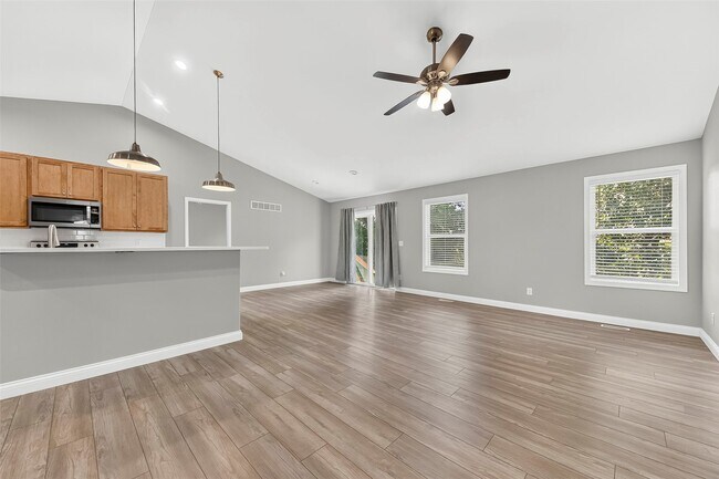 Building Photo - 5540 Autumn Trace Pkwy
