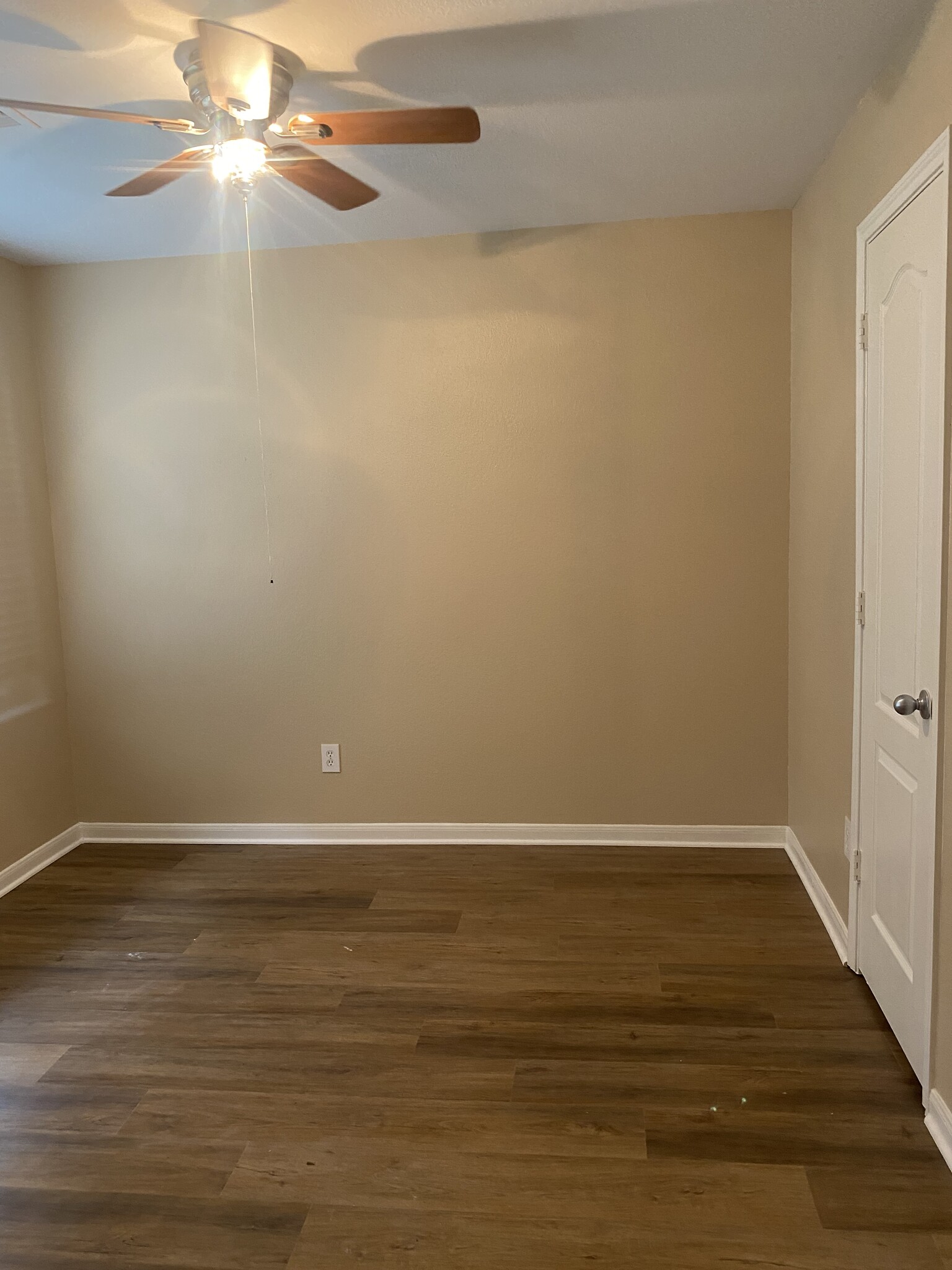 Building Photo - 14111 Prosperity Ridge Dr
