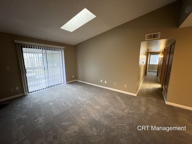 Building Photo - Beautifully Renovated 3-bedroom 2 Bathroom in Robinwood!