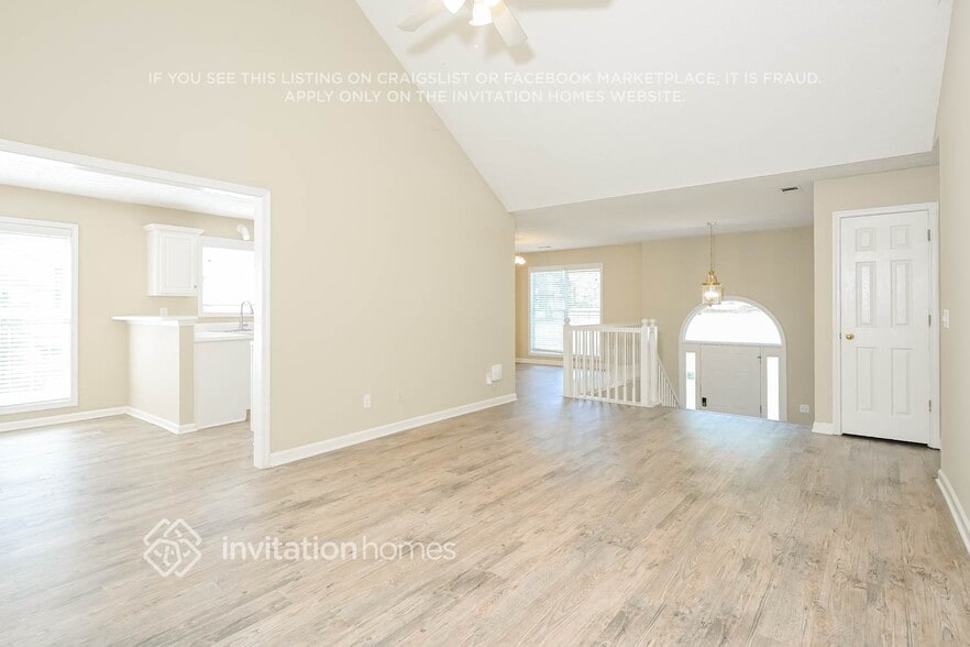 Building Photo - 1661 Hampton Walk Dr NE