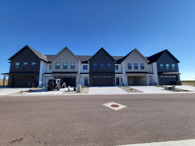 Primary Photo - Beautiful Newly Built 3 Bedroom 2.5 Bath T...