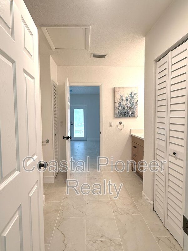 Building Photo - 18306 Crawley Rd