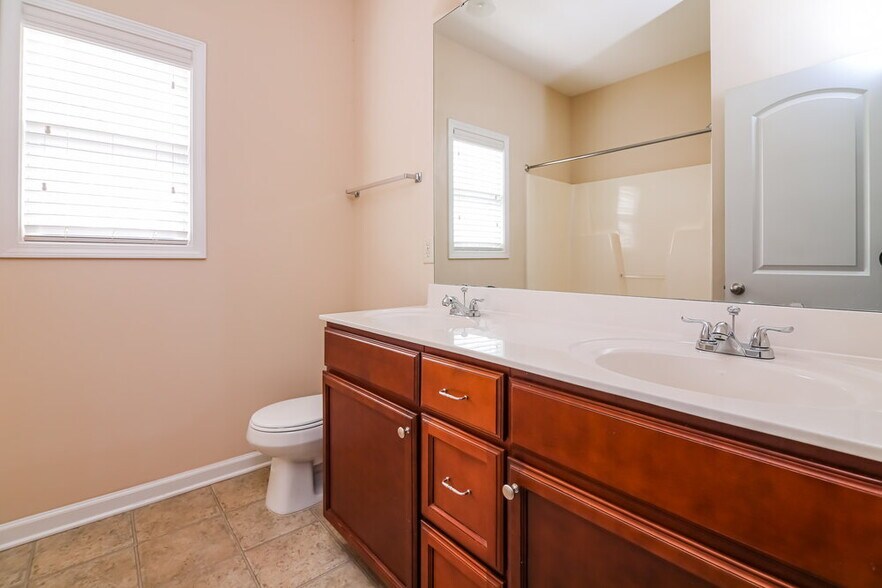 Building Photo - 3431 Vireo Ct