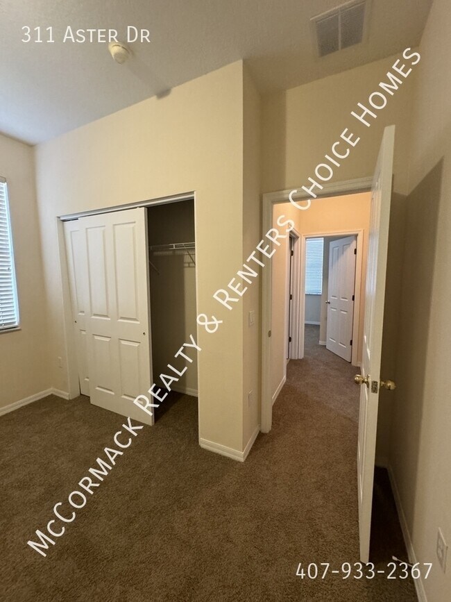 Building Photo - 311 Aster Dr