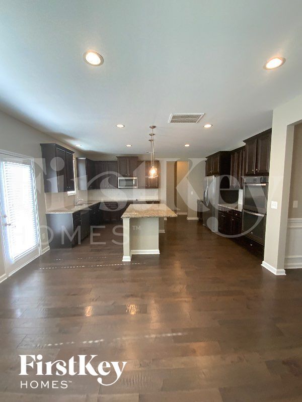 Building Photo - 1251 Heartwood Ave