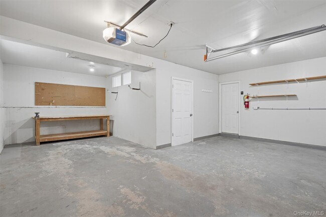 Building Photo - 17 Watkins Dr