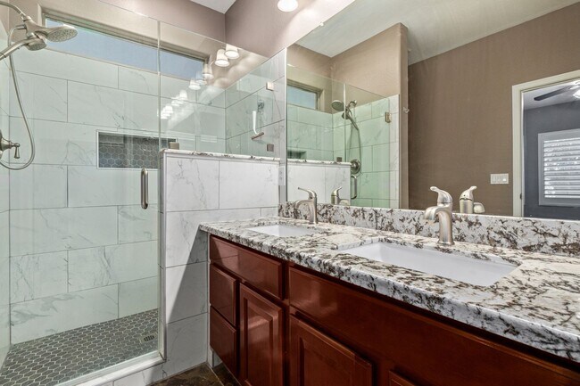 Building Photo - Modern Desert Retreat in Anthem at Merrill...