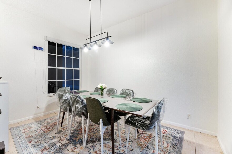 Building Photo - 12855 87th St N