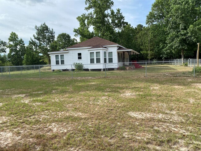 Building Photo - 951 FM 222