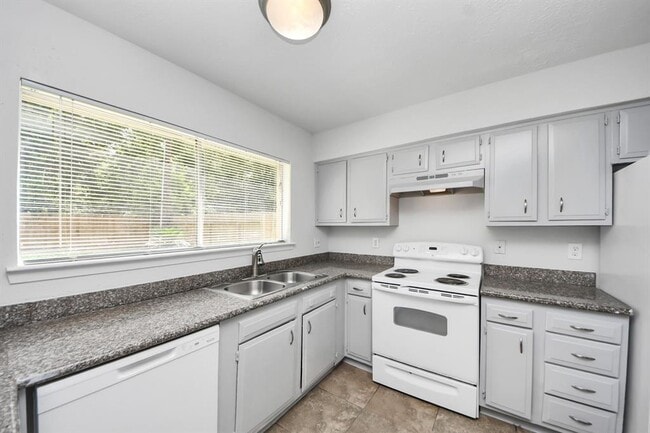 Building Photo - 23702 Wintergate Dr