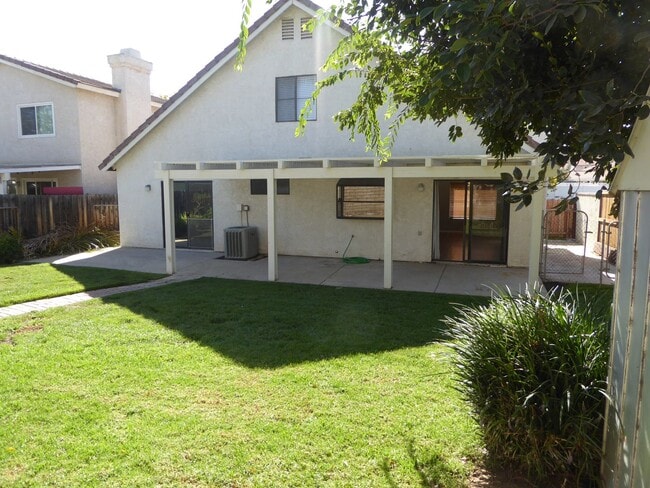 Building Photo - COMING SOON! Live Oaks Community 3 Bedroom...