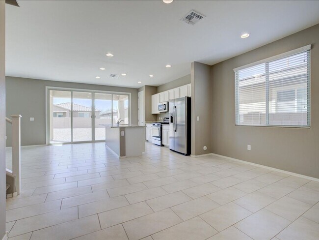 Building Photo - 6568 E Via Arroyo Azul