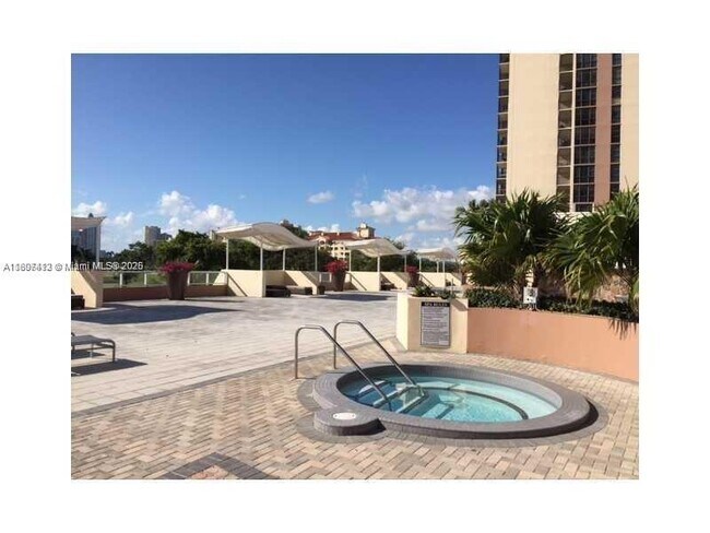 Building Photo - 20301 W Country Club Dr