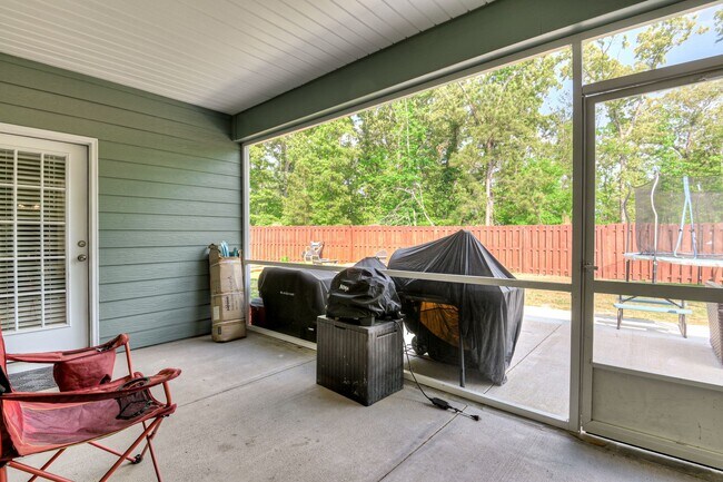 Building Photo - 1213 Elbron Dr