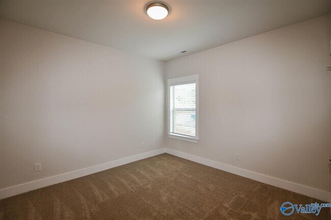 Building Photo - 148 Rosemary Ayers Dr