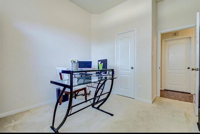 Building Photo - 17206 Brookhollow Mist Ct