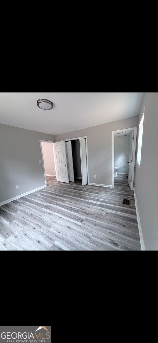 Building Photo - 127 Glen Helton Rd