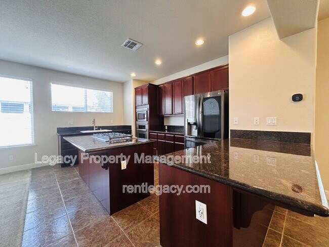 Building Photo - 2609 Willow Pass Rd
