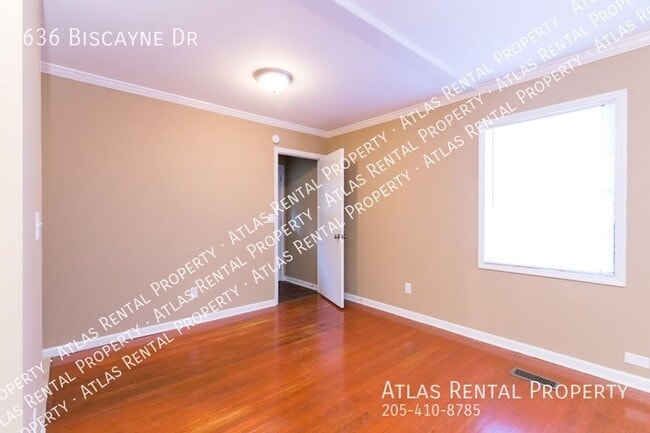 Building Photo - 636 Biscayne Dr