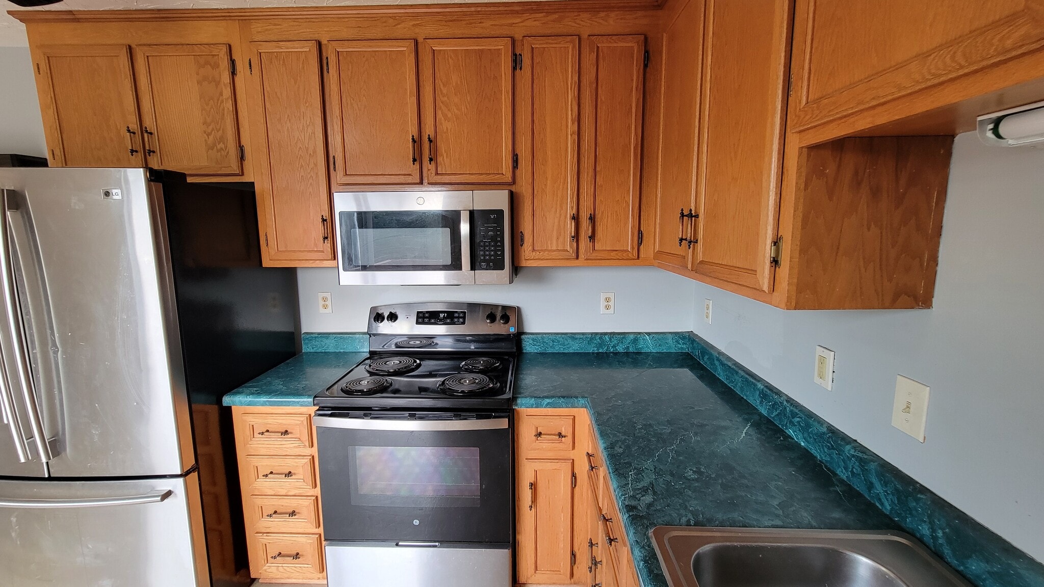 Building Photo - 131 Brookside Pl