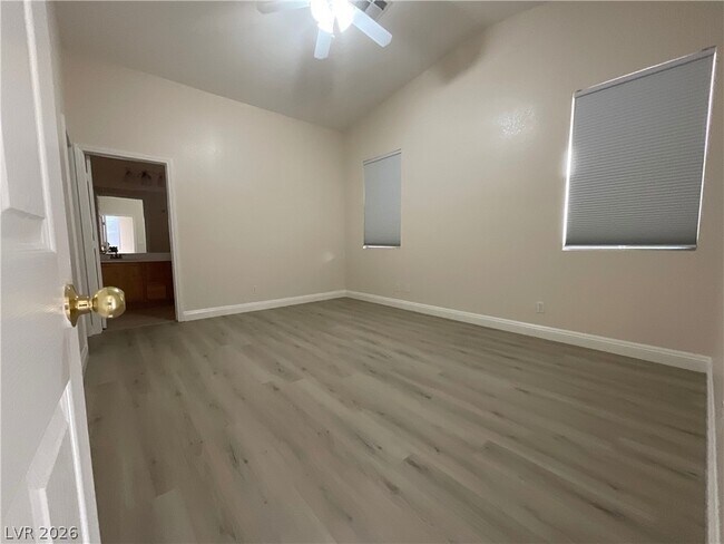 Building Photo - 93 Cree Ave