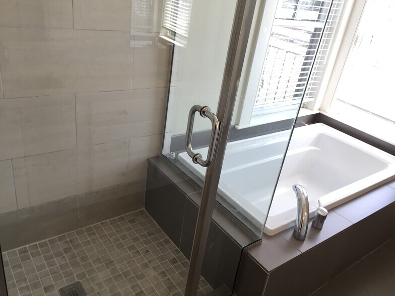 Building Photo - 75 Hamilton St