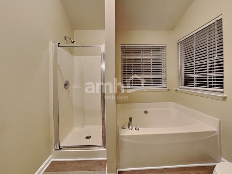 Building Photo - 2023 Jerimouth Dr