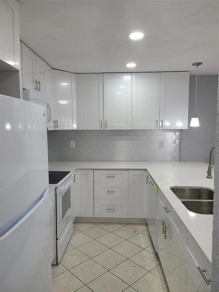 Building Photo - 2775 NW 194th Terrace