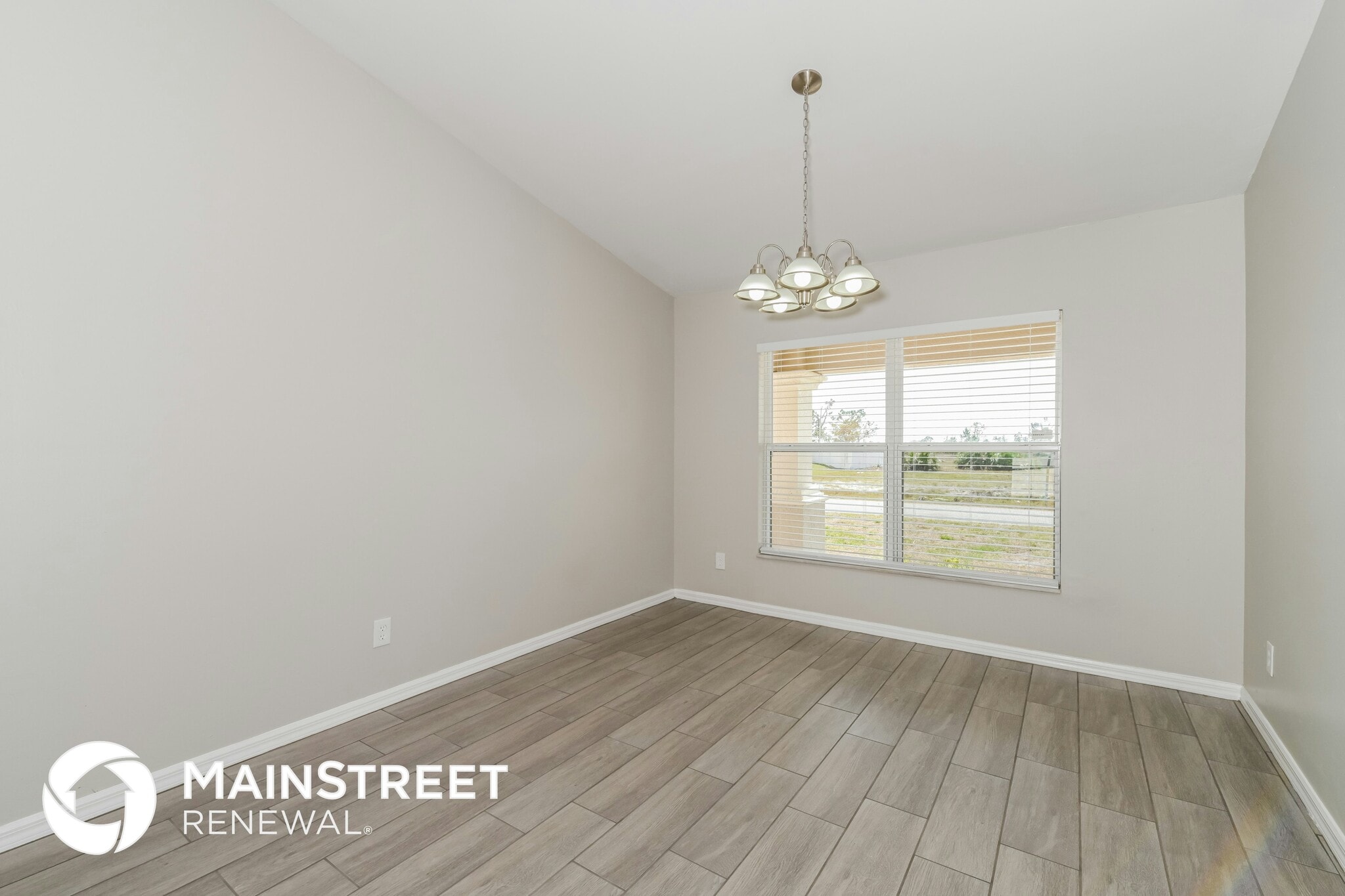 Building Photo - 2011 NW 23rd St