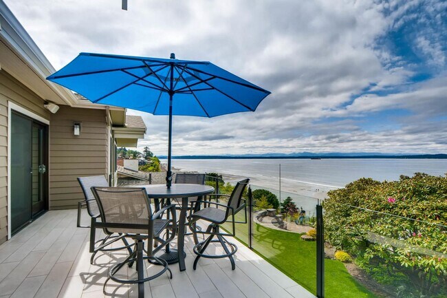 Building Photo - Blue Ridge Waterfront Home