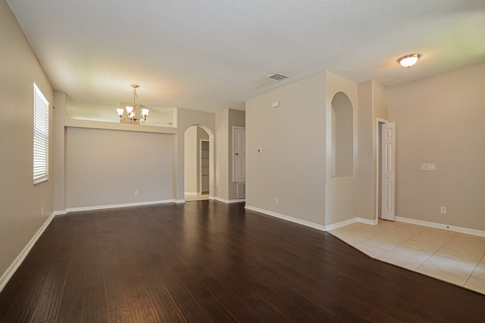 Building Photo - 14742 Stonebriar Way