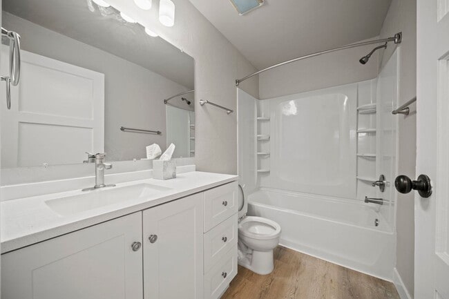 Building Photo - Enjoy a move-in ready home with brand new ...